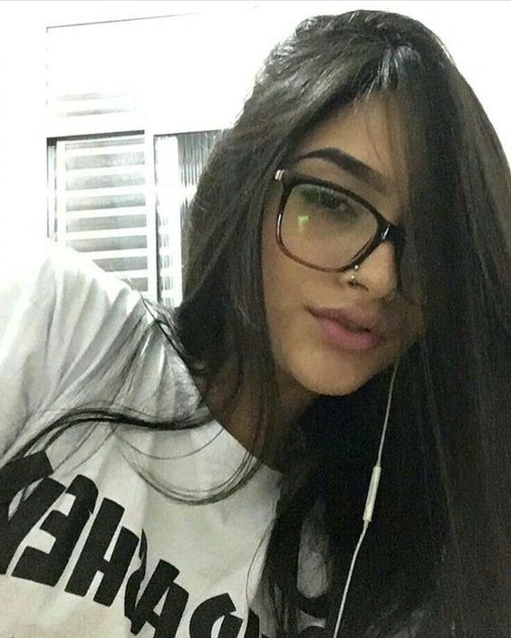Call Girls in Model Town